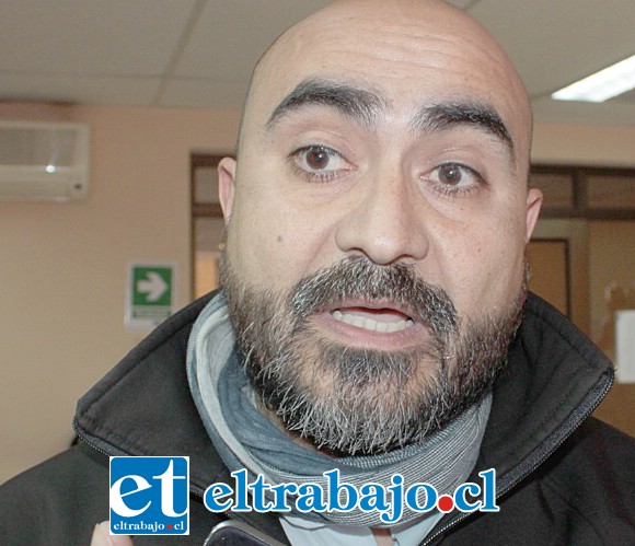 Asistente social y coordinador del Programa Calle, Douglas Contador.