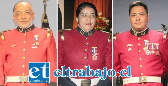 DOS DÉCADAS.- Ellos son: Viviana Herrera Lillo, primera voluntaria en ser distinguida en la Primera Compañía de Bomberos de San Felipe, el segundo comandante Walter Staforelli y Sergio Franco, quienes recibieron su Cinturón Blanco y su respectivas medallas.