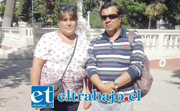 Nora y Marcos, hermana y tío del popular ‘Juan de las Vacas’, trágicamente fallecido en un accidente de tránsito.