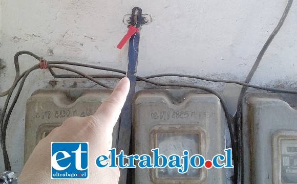 Este el famoso sello que dejaron instalados y nadie quiso remover porque como sabemos está prohibido.