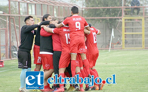 Ocho partidos en el torneo oficial y uno en la Copa Chile debieron pasar para que Unión San Felipe pudiera festejar por vez primera esta temporada.
