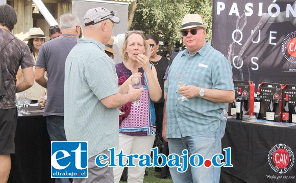 A la cita llegaron unas dos mil personas, 200 de las cuales eran turistas de la Región Metropolitana que horas antes habían llegado a Llay Llay a bordo del Tren del Recuerdo.