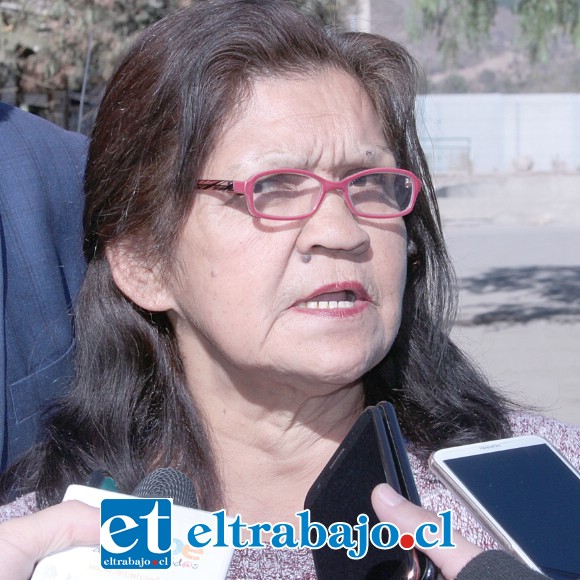 María Puebla Rosales, vecina favorecida con el cambio de techumbre y nueva instalación eléctrica.