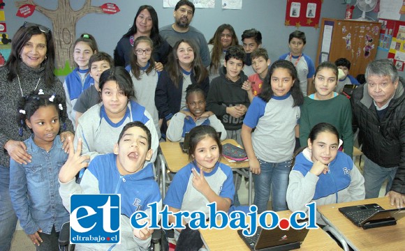 FELIZ CUMPLEAÑOS.- Estos pequeñitos posan para las cámaras de Diario El Trabajo, que ayer visitaron las aulas de su escuela.