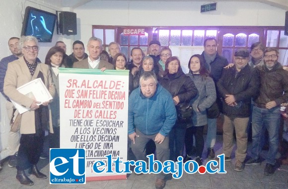 Este es el grupo de vecinos y comerciantes que está pidiendo una consulta ciudadana.