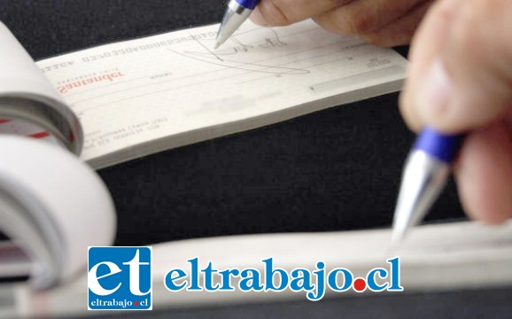 De acuerdo a la investigación de la Fiscalía de San Felipe, el documento fue periciado estableciéndose su falsedad. (FOTO REFERENCIAL:JAVIER SALVO/AGENCIAUNO)