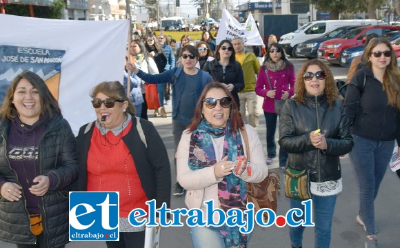 UNA LUCHA SIN FIN.- Cada docente puso empeño y fuerza en cada actividad en las que participó. El paro continúa indefinidamente.