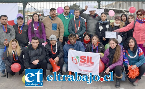 ACUENTA TAMBIÉN.- Los sindicalistas de Acuenta, también en San Felipe, se plegaron también a esta movilización nacional.