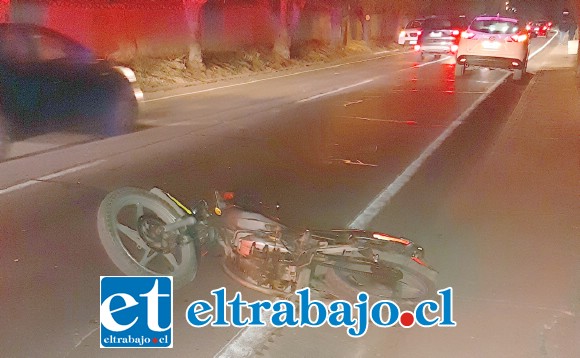 El adolescente conducía esta motocicleta por calle Tocornal El Pino en la comuna de Santa María.