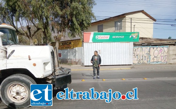 Este es el lugar donde se hace necesario un paso peatonal dicen los vecinos.