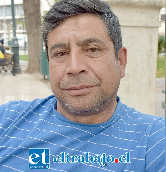 Alejandro Palavecino, uno de los muchos crianceros en apuros.