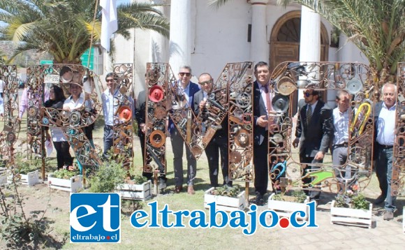 LETRAS EMBLEMÁTICAS.- Aquí vemos las letras turísticas que invitan a descubrir los tesoros locales existentes en Curimón.