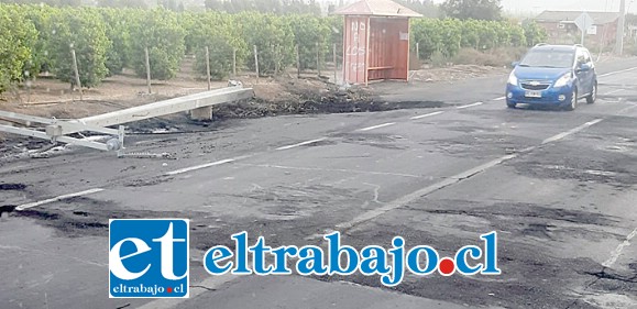 Este poste fue derribado por los manifestantes.