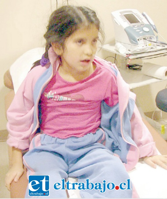 TODA SU VIDA LUCHANDO.- Lejos están los recuerdos en que a Cecilia debían sostenerla porque se caía hacia los lados. En la Teletón encontró la ayuda especializada que tanto necesitaba para su atrofiado cuerpo.