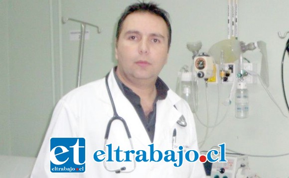 El Dr. Marcelo Yáñez, director saliente del Servicio de Urgencia, continuará prestando sus valiosos servicios en dicha unidad.