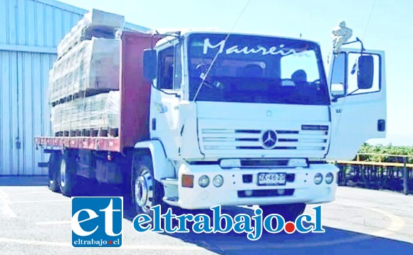 Este camión es de propiedad de Héctor Maureira. Ambos móviles fueron rescatados desde un galpón en la localidad de Doñihue, en Rancagua.