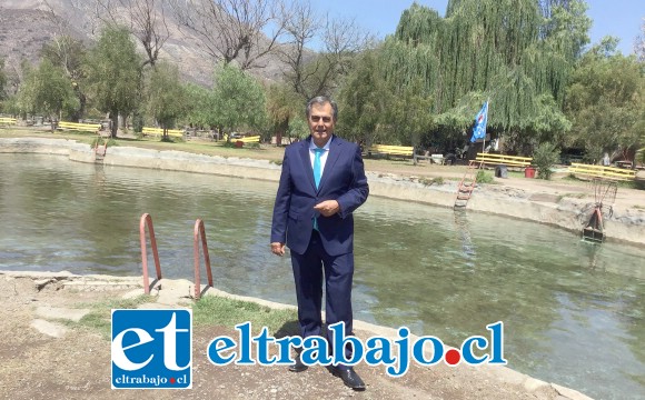 Concejal Christian Beals Campos en el balneario Andacollo.
