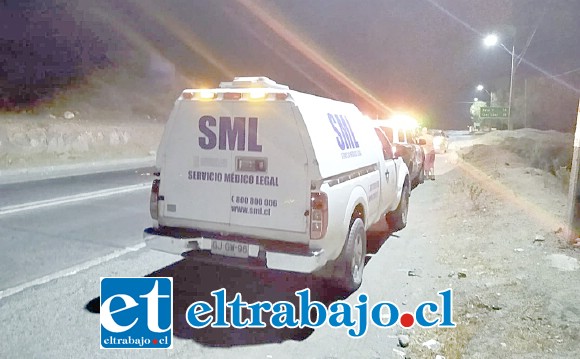 Personal del Servicio Médico Legal concurrió al sitio del suceso en las cercanías del Puente El Rey de San Felipe, para levantar el cuerpo sin vida del joven de 29 años de edad.