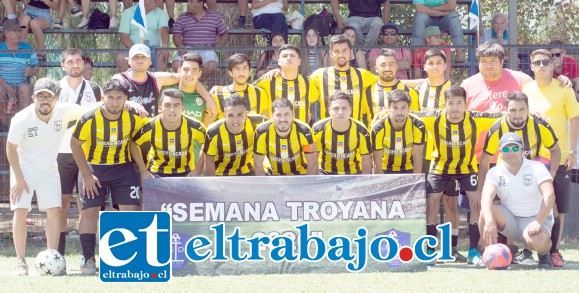 TERCER LUGAR.- El Club Deportivo Alberto Pentzke se quedó con el tercer lugar del campeonato.