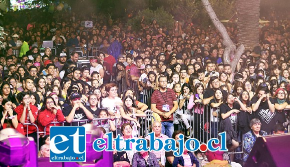 La Plaza Prat lució repleta en las dos primeras noches de la Chaya Putaendo 2020.