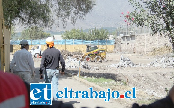FUERON DEMOLIDAS.- Ya no existen las viejas instalaciones de la Segunda Comisaría de Carabineros, como lo registraron nuestras cámaras ayer lunes.