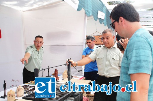 Distintos productos, pudieron comprar las personas que se acercaron hasta los dos stands con que contó el CCP en la Expo Emprendimiento de Aconcagua.