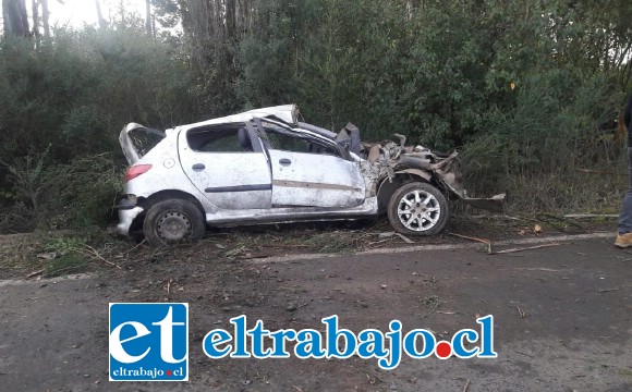 Personal de la Siat de Carabineros investigará las causas basales del accidente de tránsito.