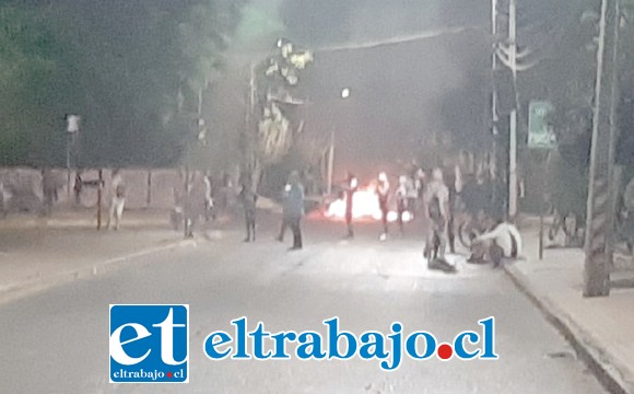Incidentes ocurrieron en la esquina de la Cancha de tenis de San Felipe.