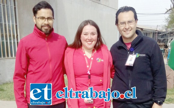 De izquierda a derecha la directiva del sindicato: Rolando Narváez, Paulina Castro y Felipe Cid, tesorero, presidenta y secretario, respectivamente.