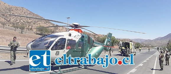 Carabineros dispuso del helicóptero institucional para apresurar la atención médica de uno de los menores hasta Santiago.