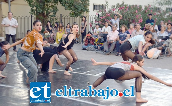MAGISTRAL.- No hubo espacio para el error, cada movimiento de las niñas y jóvenes fue perfecto.