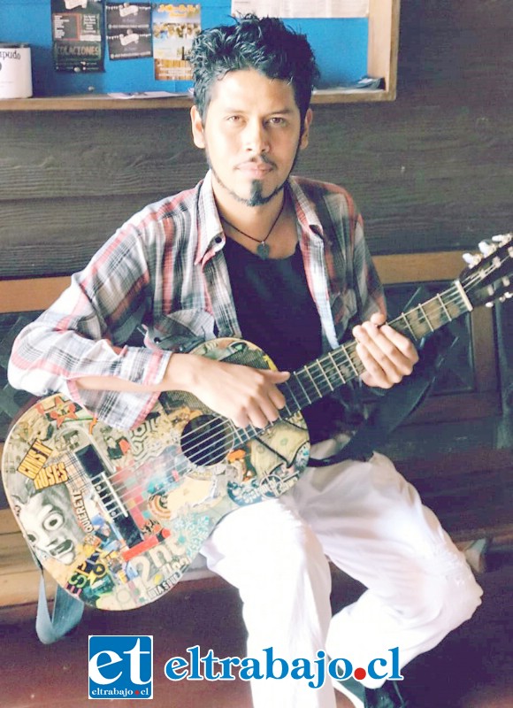 TREMENDO ARTISTA.- Ian Arriaza también hará de las suyas en este Dino Palooza 2020 en la Plaza de los Dinosaurios este sábado.