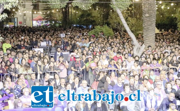 La gran mayoría de las nueve noches la plaza de Putaendo estuvo prácticamente repleta.