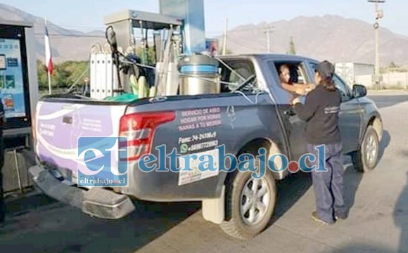 Esta es la camioneta robada que fue robadas por asaltantes que se movilizaban en motocicletas.