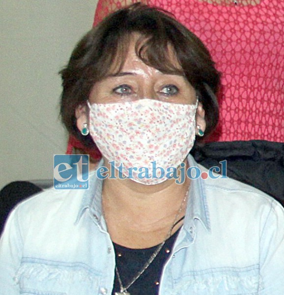María Teresa Cerda, de la Oficina Municipal de la Vivienda.