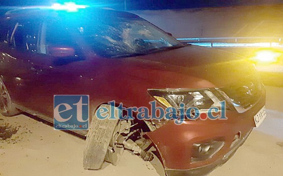 En este vehículo se movilizaban los dos heridos según informó Carabineros.