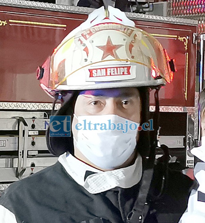 Segundo comandante de Bomberos Walter Staforelli Delgado.