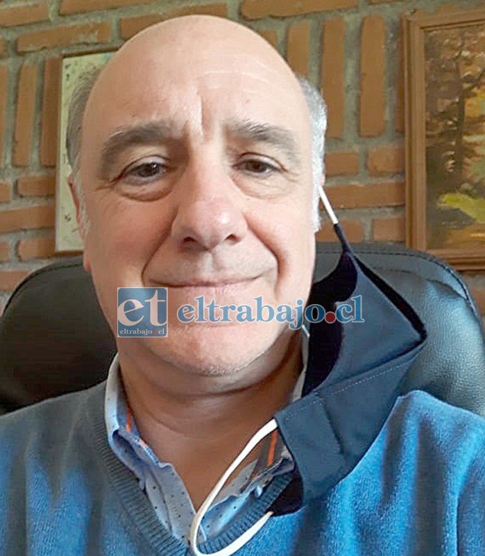 Director de la Escuela Industrial, Andrés Vargas Munita.