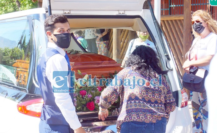ADIÓS SANDRA.- Este doloroso capítulo se cerró este lunes en Villa Errázuriz, la querida profesora ya descansa en paz.