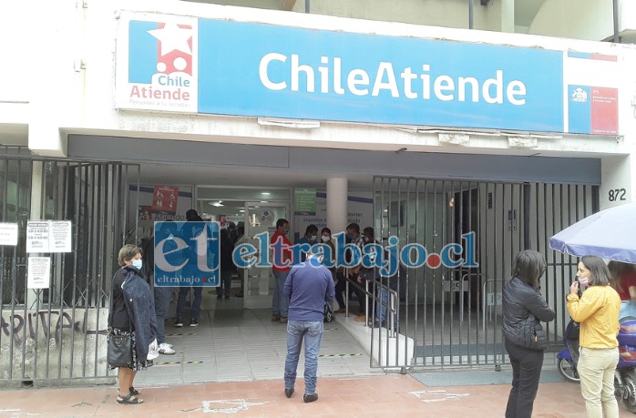 Acá se produjo el hecho que llamó la atención entre los transeúntes que a esa hora pasaban por el lugar.