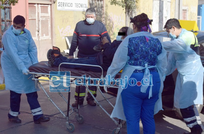JOVEN CON GOLPES.- Finalmente la joven fue trasladada al Hospital San Camilo para ser revalorada por personal médico.